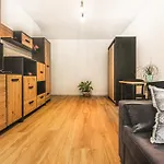 Klimatyczne Mieszkanie W Centrum Apartamento